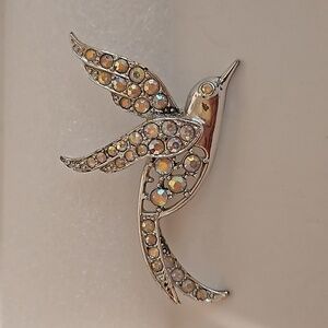 SARAH COVENTRY AB Rhinstones on Silvertone Bird Brooch